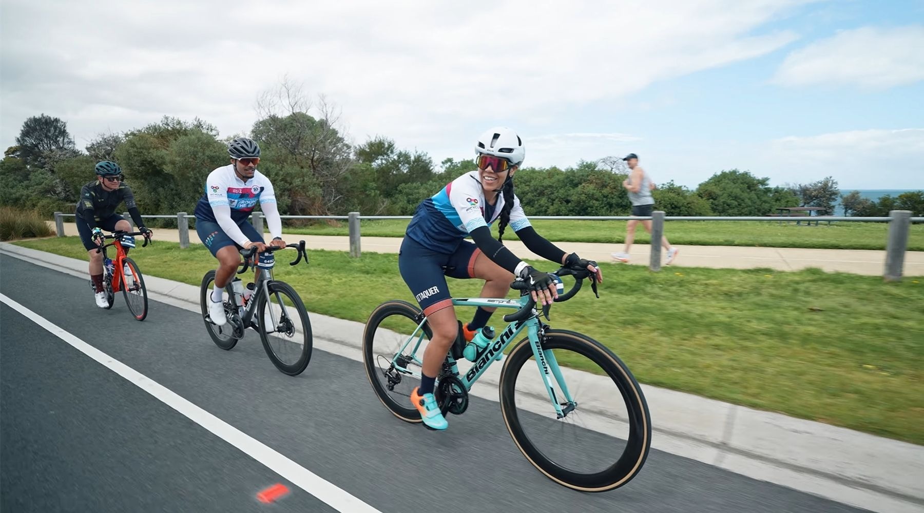 సస్టైనబుల్ సైక్లింగ్ జెర్సీలు: ఎకో-కాన్షియస్ పెర్ఫార్మెన్స్ వేర్‌లో QIYI యొక్క ఆవిష్కరణ